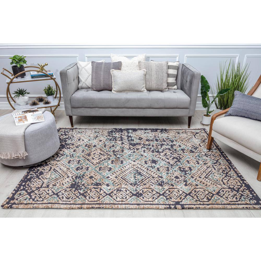 5' x 7' Blue Geometric Handmade Synthetic Area Rug