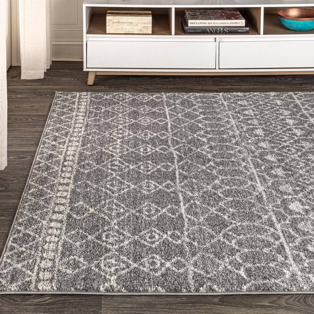 Gray and Cream Synthetic 8' x 10' Moroccan Style Area Rug