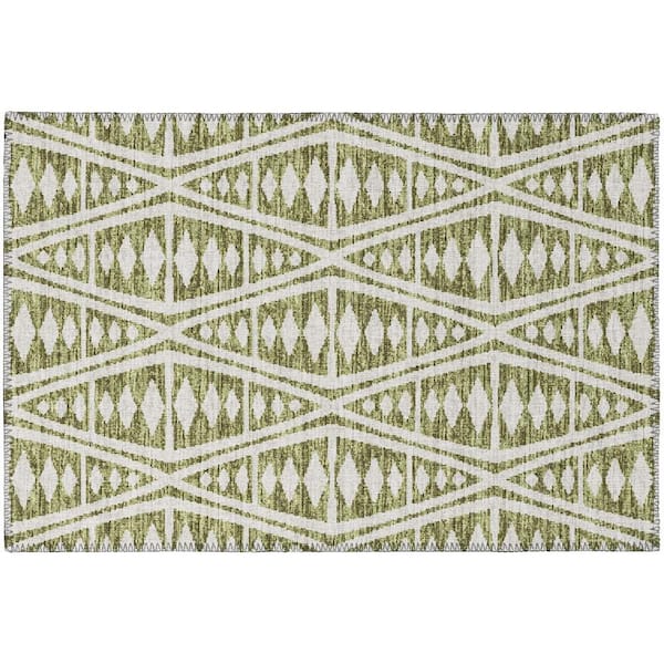 Yuma Green 1 ft. 8 in. x 2 ft. 6 in. Geometric Indoor/Outdoor Washable Area Rug