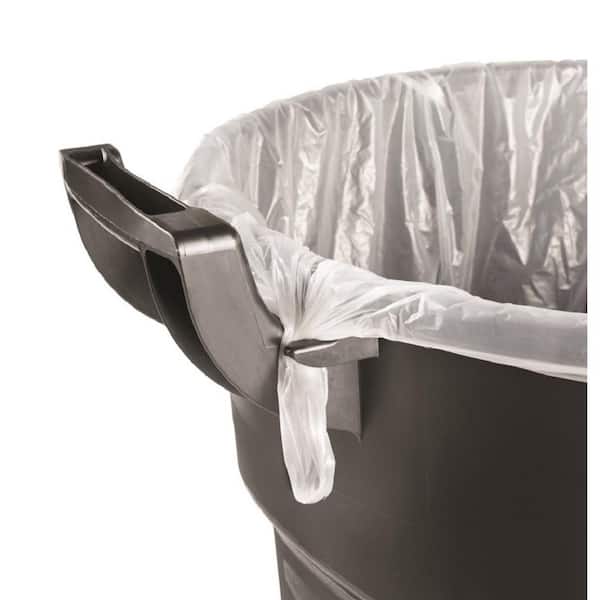 https://images.thdstatic.com/productImages/bfd68576-42d9-41a0-8180-dbed51266502/svn/rubbermaid-outdoor-trash-cans-2012264-a0_600.jpg