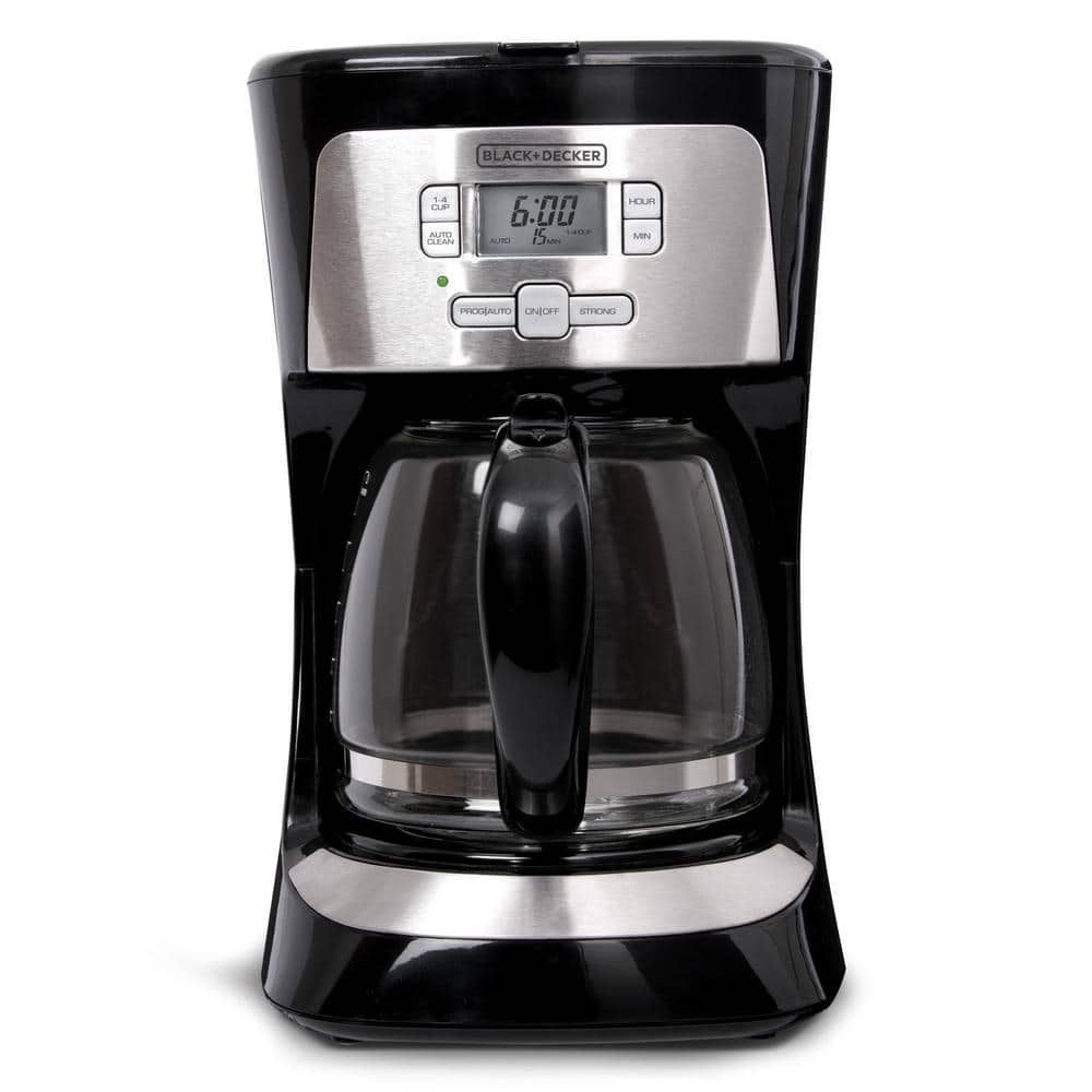 https://images.thdstatic.com/productImages/bfd7c960-5562-4923-b118-7fc5fee7bc02/svn/black-with-stainless-steel-black-decker-drip-coffee-makers-cm2020b-64_1000.jpg