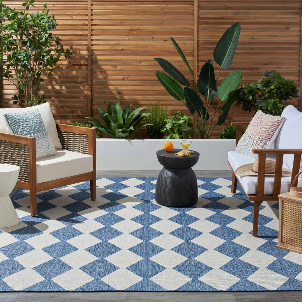 Navy Blue Diamond Pattern 6' x 9' Outdoor Rug