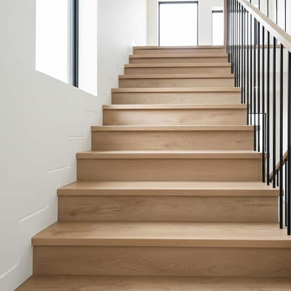 Have a question about STEPSOLUTION Lakeside Hill Oak Vinyl Stair