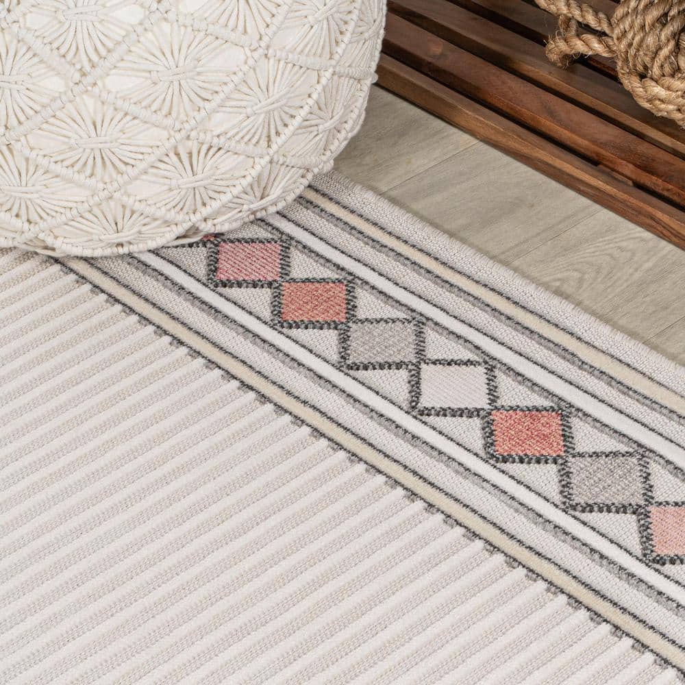 Ivory Beige Geometric Synthetic 5'x8' Reversible Indoor/Outdoor Rug