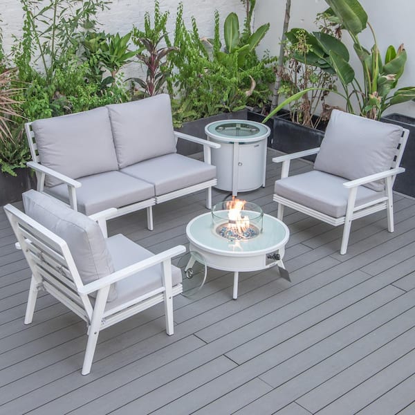 Leisuremod Walbrooke White 5-Piece Aluminum Round Patio Fire Pit Set with Light Grey Cushions and Tank Holder