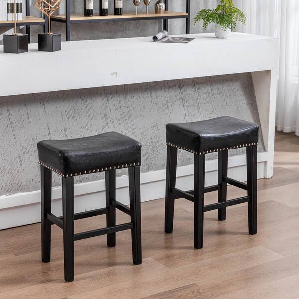 black saddleback bar stools