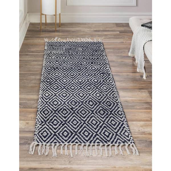 Chunky Jute Assam White Navy 2' 2 x 8' 0 Area Rug