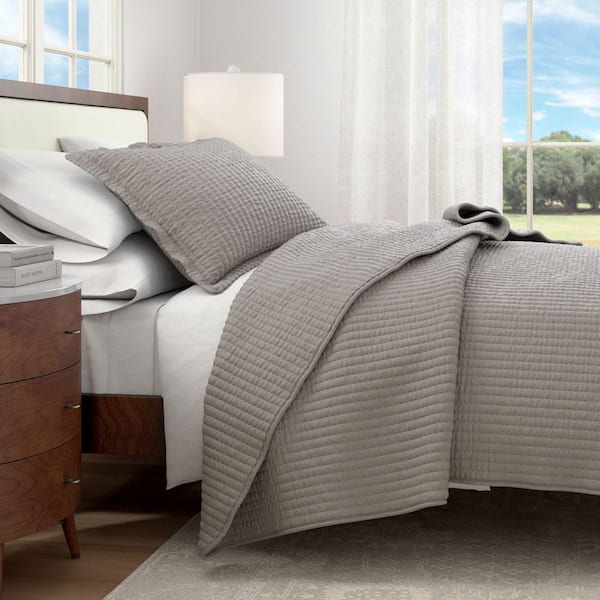 FRESHFOLDS Ash Gray Twin Premium Solid 2-Piece Microfiber Quilt Set