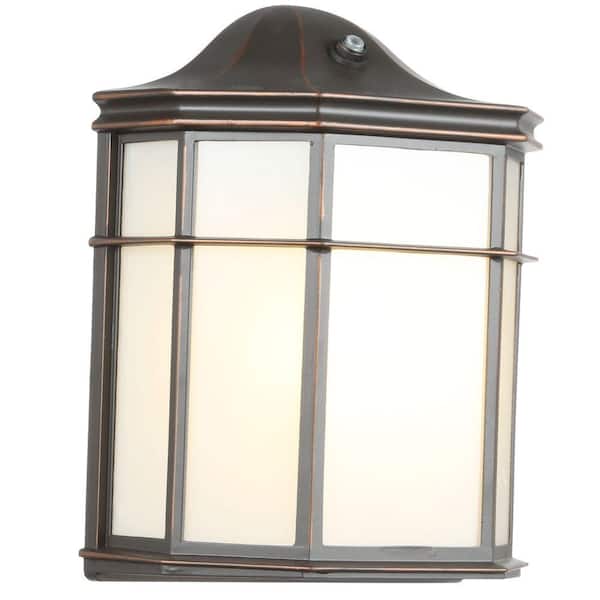 Hampton Bay 9.75 in. 1-Light Oil-Rubbed Bronze Dusk-to-Dawn Outdoor Wall Lantern Sconce