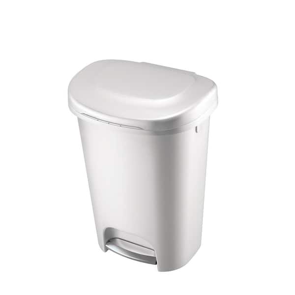 Rubbermaid 13 Gal White Step On Waste, Rubbermaid Kitchen Trash Can Dimensions