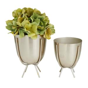 7 in., and 6 in. Small Silver Metal Small Planter with Removable Stand (2- Pack)