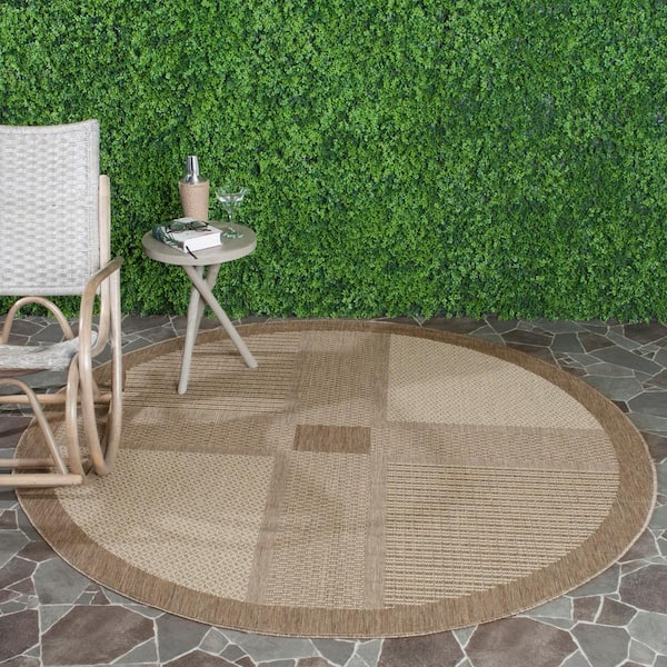 Courtyard Brown/Natural 5 ft. x 5 ft. Round Border Indoor/Outdoor Patio  Area Rug