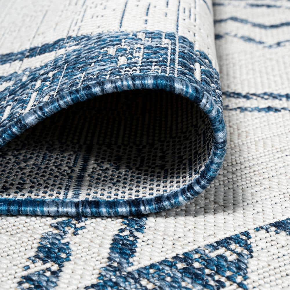 Ivory/Blue Synthetic Medallion Rectangular Easy-Care Rug