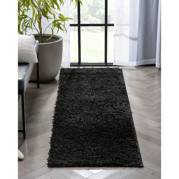 Elle Basics Emerson Solid Shag Black 3 ft. 11 in. x 5 ft. 3 in. Area Rug