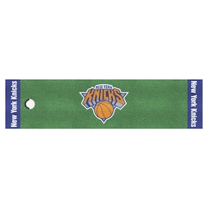 NBA New York Knicks 1 ft. 6 in. x 6 ft. Indoor 1-Hole Golf Practice Putting Green