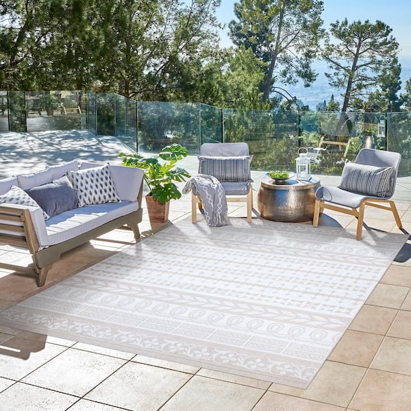 Paseo Burke Striped Cream/Beige 8 ft. x 10 ft. Striped Indoor/Outdoor Area Rug