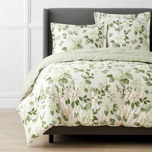 The Company Store Legends Hotel Green Multi Blooming Flowers Twin/Twin XL Wrinkle-Free Sateen Comforter
