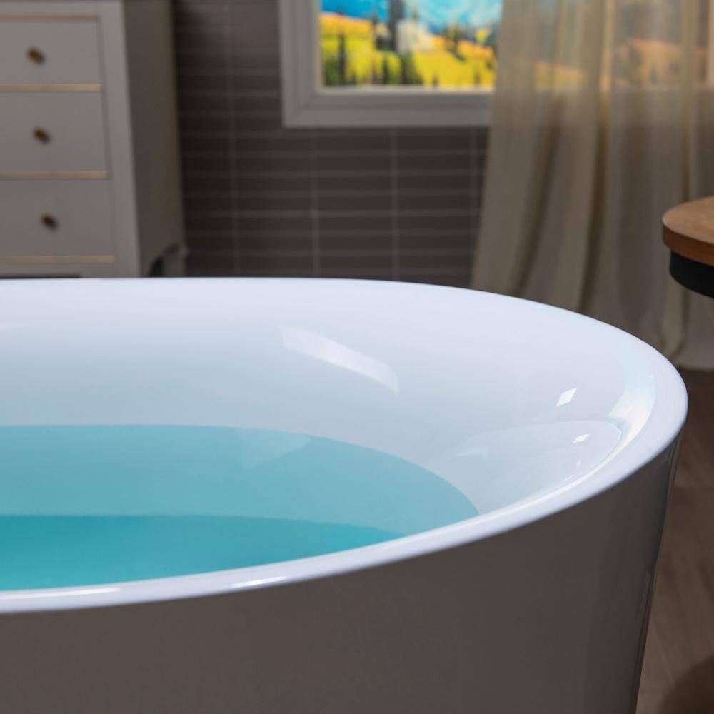White Acrylic Freestanding Oval Soaking Bathtub