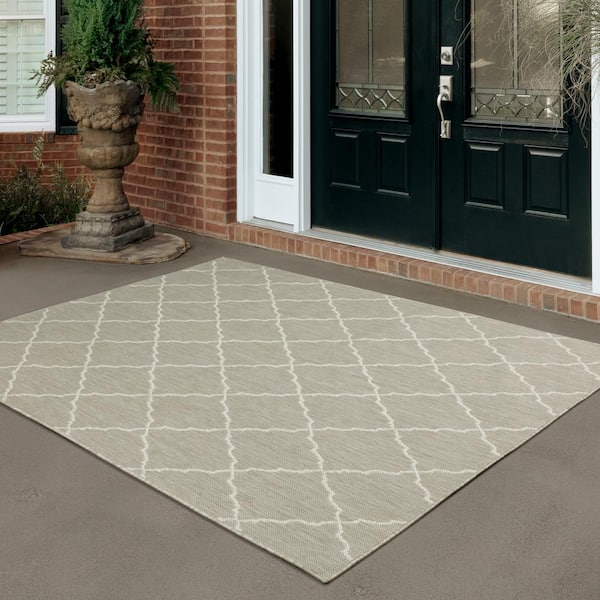 Preston Grey 9 ft.10 in. x 12 ft. 10 in. Lattice Indoor/Outdoor Area Rug