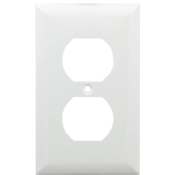 GE White 1-Gang Duplex Outlet Wall Plate