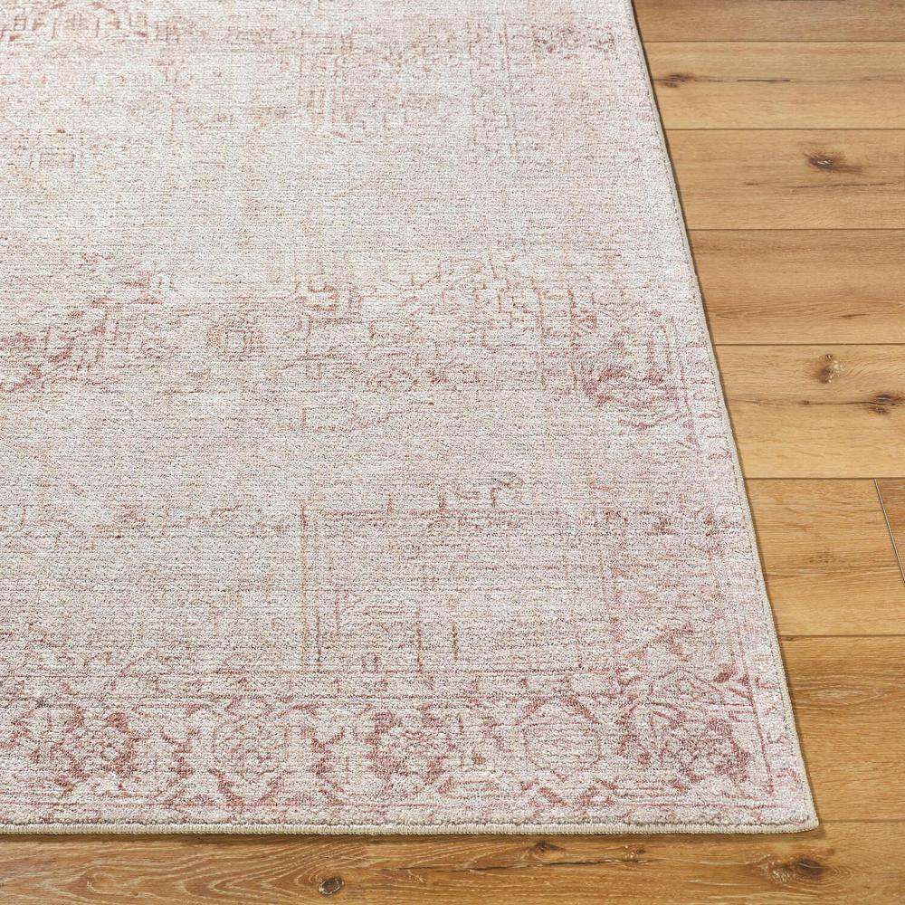 Ivory and Beige Synthetic Medallion Area Rug, 5'2" x 7'