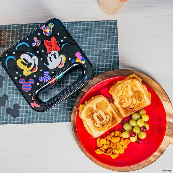 Uncanny Brands Black 750-Watt Disney Mickey and Minnie Mouse