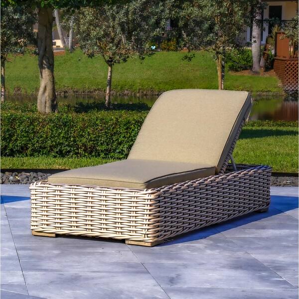 Outsy Anna White and Grey 1-Piece Wicker Aluminum Frame Outdoor Chaise Lounge with Grey Sunbrella Cushions