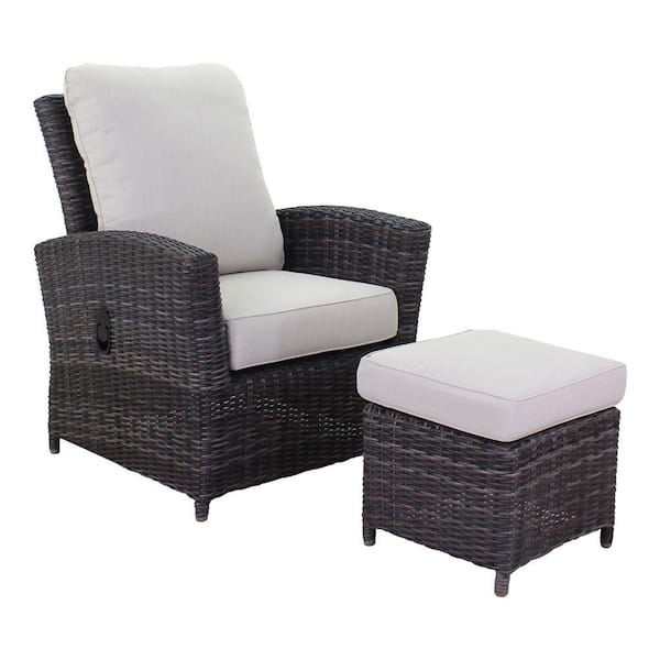 Courtyard Casual Chelshire Silver 2-Piece Aluminum Outdoor Set of 1 Recline Chair With Beige Cushions and 1 Ottoman