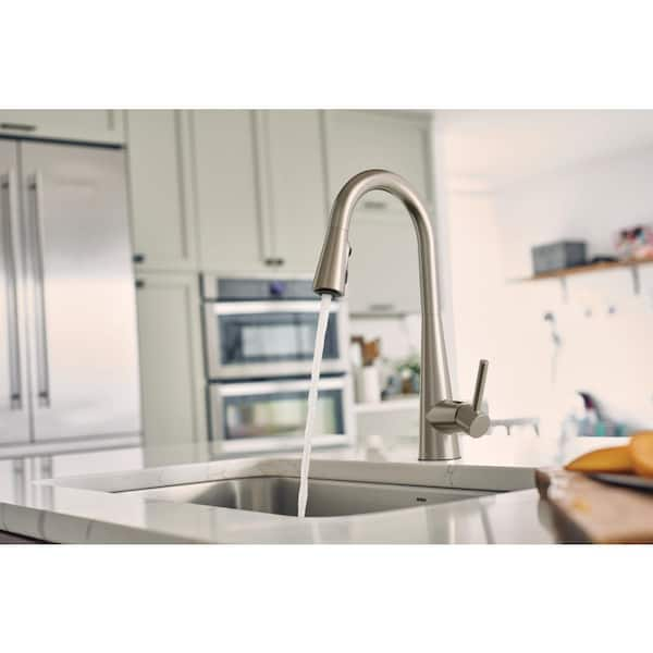 https://images.thdstatic.com/productImages/c0d7a23c-16f0-4e8a-914b-c0a333cf7521/svn/spot-resist-stainless-moen-pull-down-kitchen-faucets-7864srs-4f_600.jpg