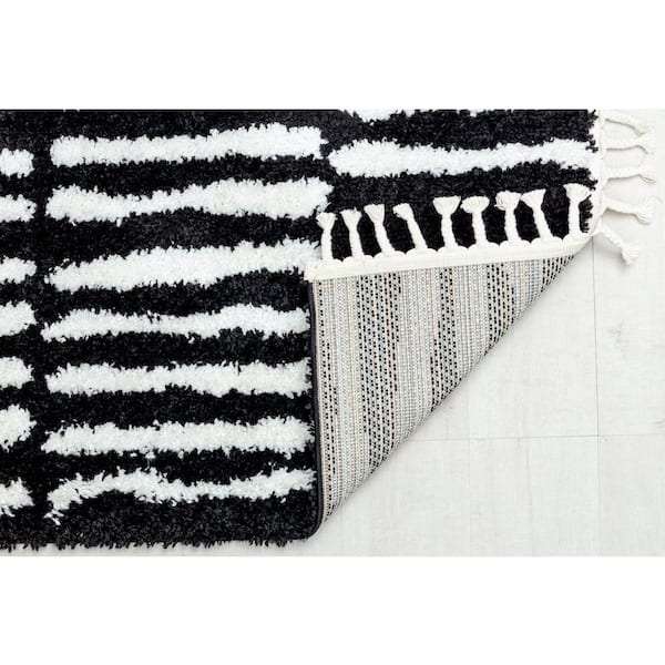 Stormy Nights Black 5 ft. x 7 ft. Geometric Modern Area Rug
