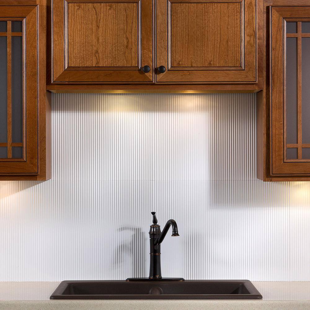 Gloss White Vinyl Ribbed Decorative Backsplash Kit, 18" x 24"