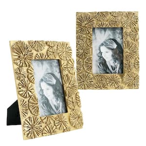 Vintage Luxury 7.5 in. x 9.5 in. Gold Picture Frame Set of 2, Can Be Mounted to The Wall, Made Freestanding for Anywhere