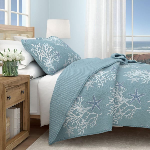 FRESHFOLDS Blue Reversible Coastal Themed King Microfiber 3-Piece Quilt Set Bedspread