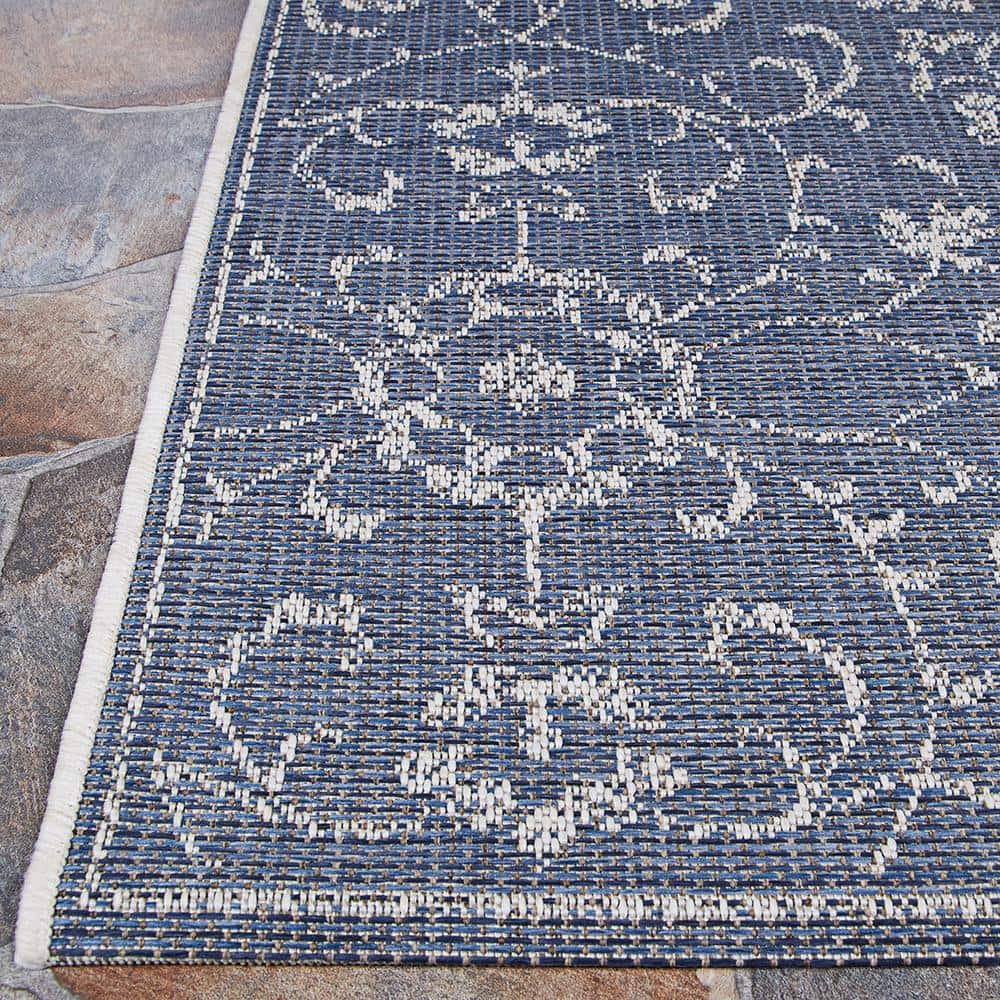 Navy and Ivory Floral Synthetic Rectangular Area Rug, 2' x 3'7"