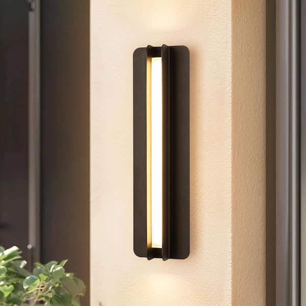 Rennnsan Elvis 21 in. H Matte Black Sleek Rectangular Waterproof 3000K LED Hardwired Cylinder Outdoor Wall Sconce