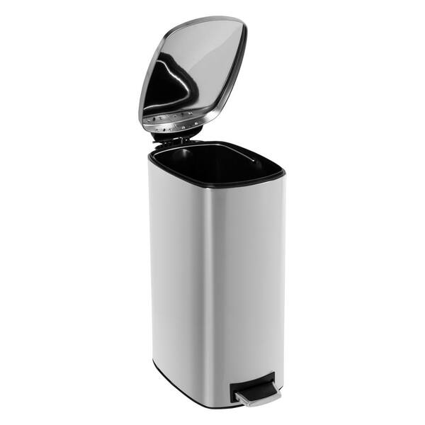 Innovaze 8 Gal./30 Liter Rectangular Stainless Steel step-on Trash Can for  kitchen, 1 unit - Baker's