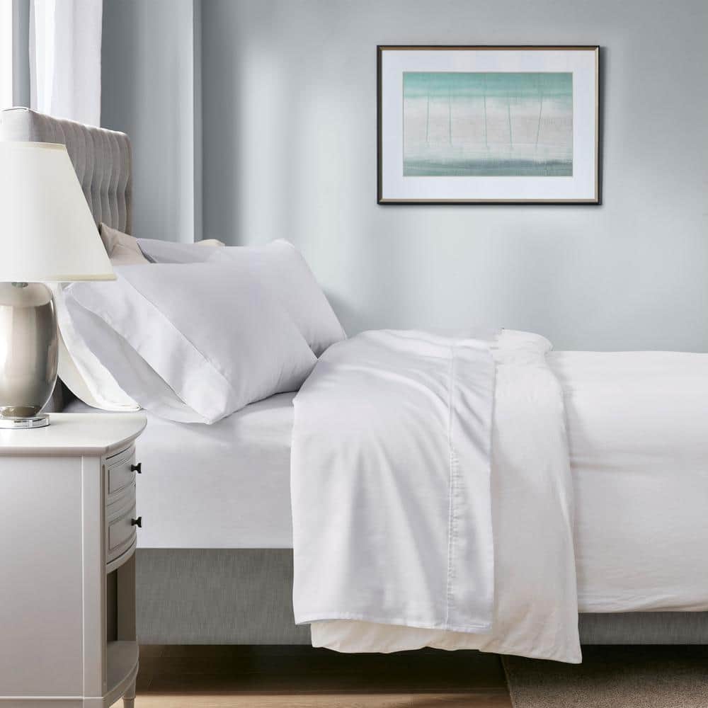 Queen White Cotton Blend Sateen 4-Piece Sheet Set