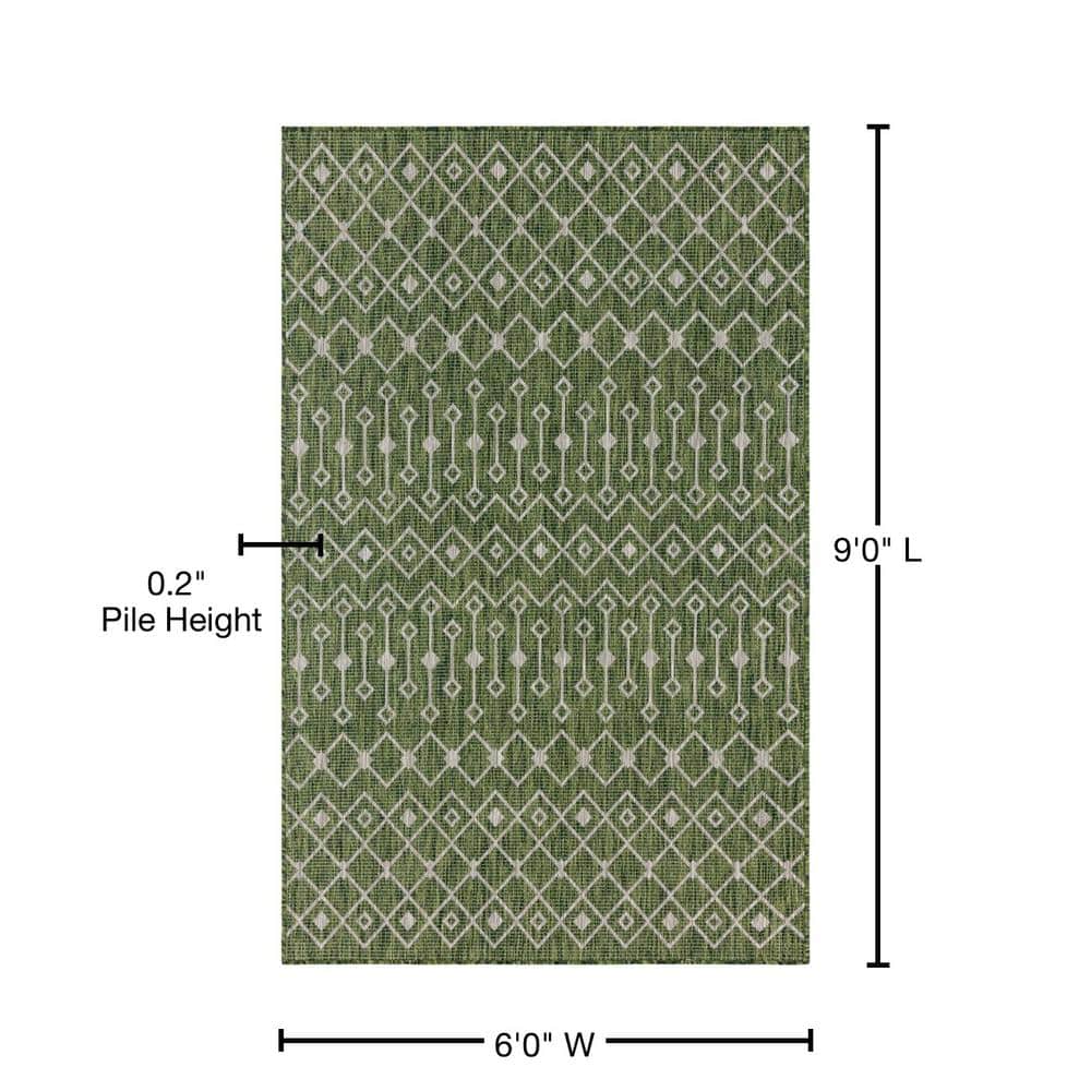 Easy-Care Green Trellis 6' x 9' Outdoor Synthetic Rug