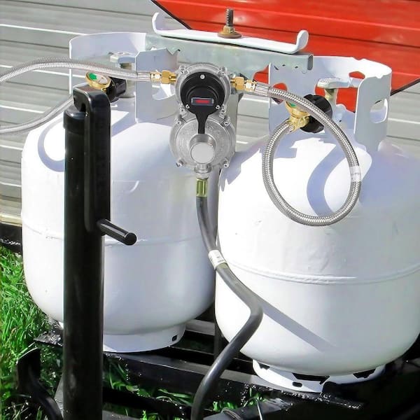 AUTO CHANGEOVER VALVE LPG PROPANE WITH METAL BRAIDED HOSES 4 BOTTLE KIT HI-SPEC AUTO CHANGEOVER VALVE LPG PROPANE WITH METAL BRAIDED HOSES 4 BOTTLE KIT HI-SPEC