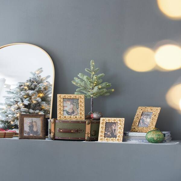 Retro Luxury 7.5 in. x 9.5 in. Gold Textured Picture Frame with