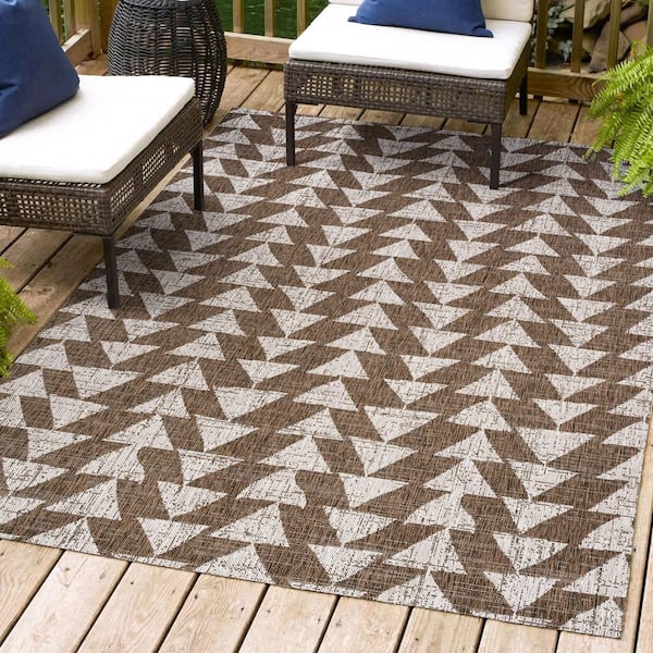 JONATHAN Y Andratx Modern Tribal Geometric Brown/Beige 5 ft. x 8 ft. Indoor/Outdoor Area Rug