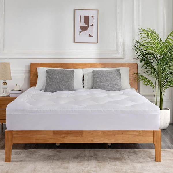 Dual Layer 4 in. King Memory Foam Mattress Topper with 8-21 in. Deep Pocket in White