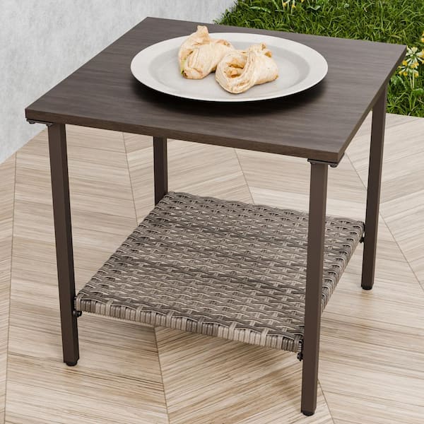 EAGLE PEAK Wicker Outdoor Side Table with Metal Table