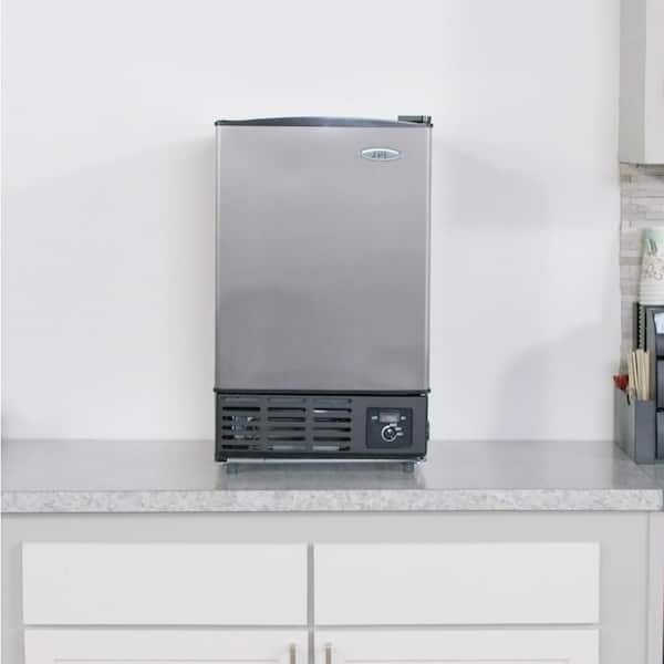 SPT IM-150USA: Stainless Steel Undercounter Ice Maker with Freezer