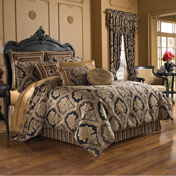 Unbranded Reilly 4-Piece Black Queen Comforter Set