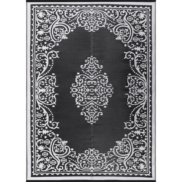 5 X 8 Black White Lightweight Medallion Reversible Plastic Indoor Outdoor Area Rug