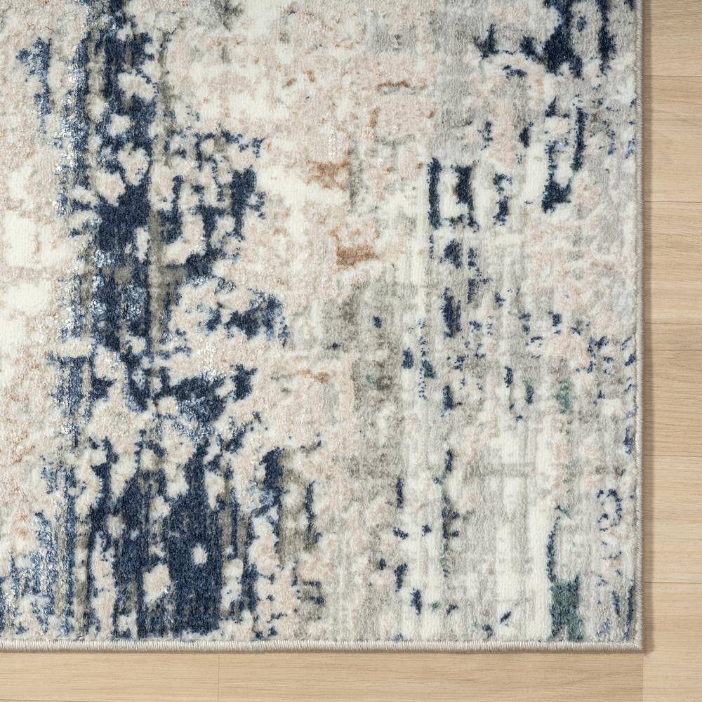Gray and Beige Abstract Synthetic 5' x 7' Area Rug