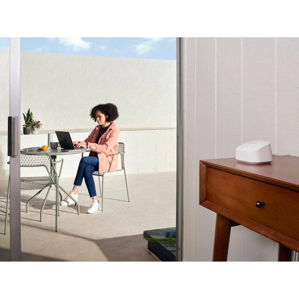 White Dual-Band Gigabit Mesh Wi-Fi 6 Router