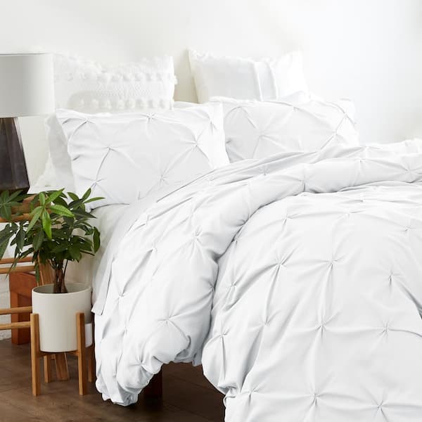 Ienjoy Home Home 3-Piece White King/California King Duvet Cover Set in the  Bedding Sets department at
