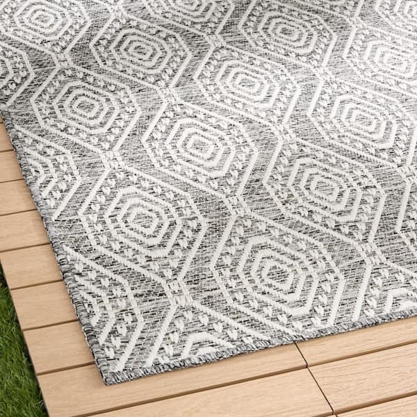 Corin Ogee Grey Indoor/Outdoor 8 ft. x 10 ft. Polypropylene Area Rug